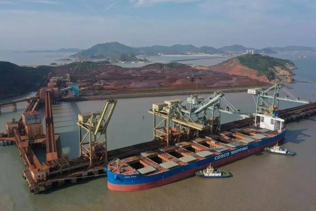 中国驻英国大使宣介中国为世界海运业和海运治理所作贡献